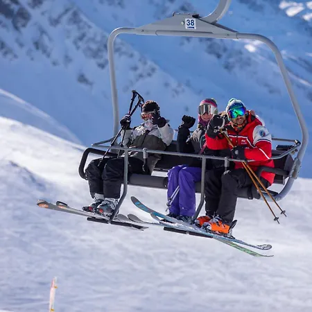 Apartment Le Refuge Du Bouchet Authentic Alpine Refuge Near | Peaceful Escape - Happy *